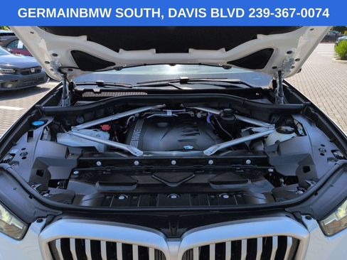Used 2024 BMW X5 sDrive40i w/ M Sport Package RWD image 14