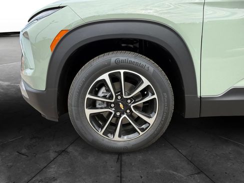 New 2026 Chevrolet TrailBlazer LT w/ Convenience Package FWD image 14