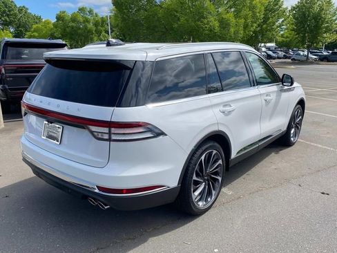 New 2026 Lincoln Aviator Reserve AWD/4WD image 30