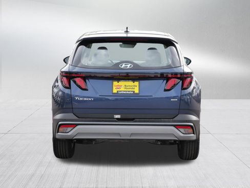 Certified 2025 Hyundai Tucson SE image 6