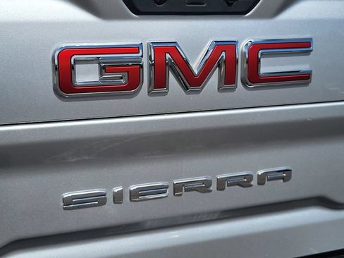 Used 2023 GMC Sierra 2500 SLE AWD/4WD image 8