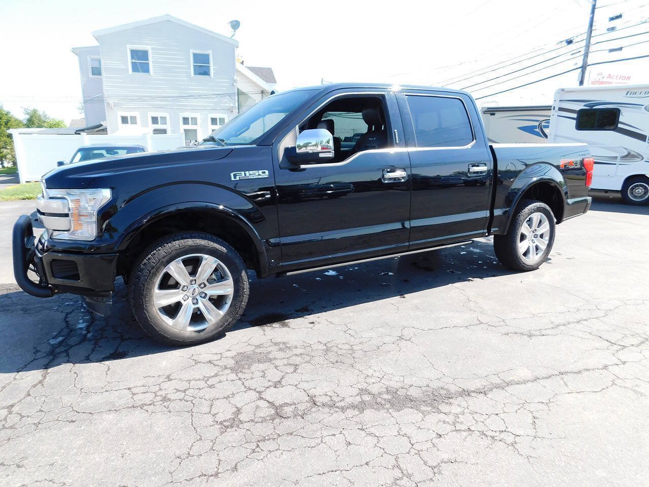 Used 2018 Ford F150 Platinum w/ Equipment Group 701A Luxury AWD/4WD image 21