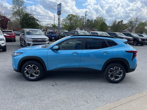 New 2026 Chevrolet Trax LT w/ Driver Confidence Package FWD image 45