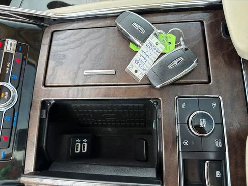 Used 2019 Lincoln Navigator L Reserve image 33