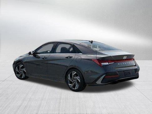 New 2026 Hyundai Elantra Limited FWD image 13