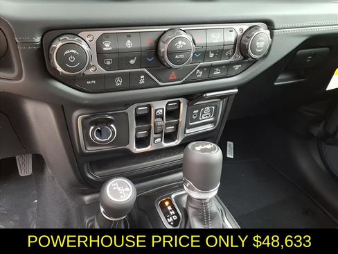 New 2026 Jeep Wrangler Unlimited Sahara AWD/4WD image 13