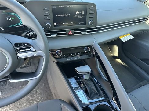 New 2026 Hyundai Elantra Blue image 27