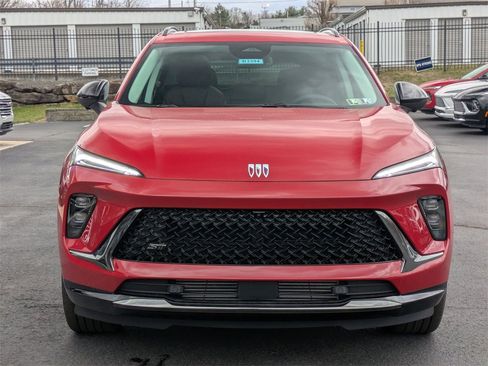 New 2025 Buick Envision Sport Touring image 2