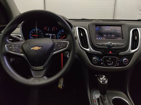 Used 2020 Chevrolet Equinox LS FWD image 22