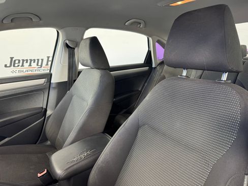 Used 2018 Volkswagen Passat 2.0T S w/ Driver Assistance Package FWD image 11