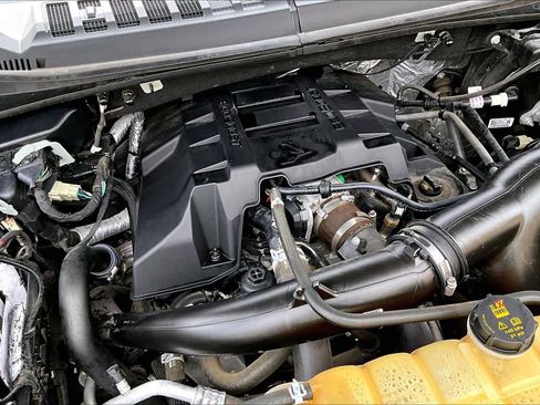 Used 2018 Ford F150 XLT w/ Equipment Group 302A Luxury AWD/4WD image 35