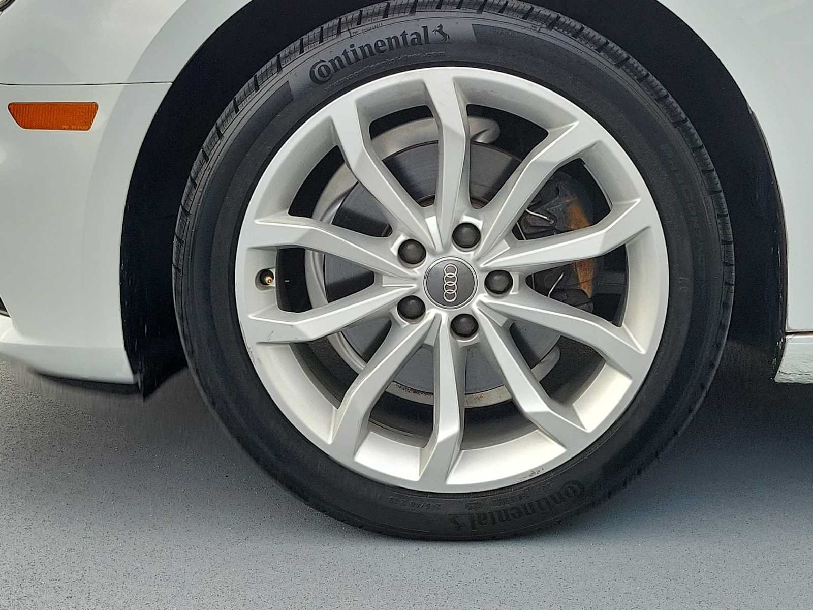 Used 2019 Audi A4 2.0T Premium w/ Convenience Package FWD image 12