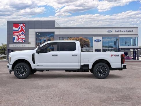 New 2026 Ford F250 Platinum w/ FX4 Off-Road Package AWD/4WD image 3