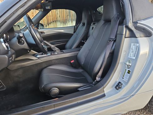 Used 2024 MAZDA MX-5 Miata Grand Touring w/ Weather Package image 13