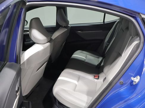 Used 2025 Toyota Camry SE w/ Convenience Package AWD/4WD image 19