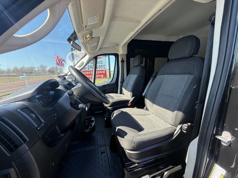 Used 2021 RAM ProMaster 3500 w/ Premium Appearance Group image 8