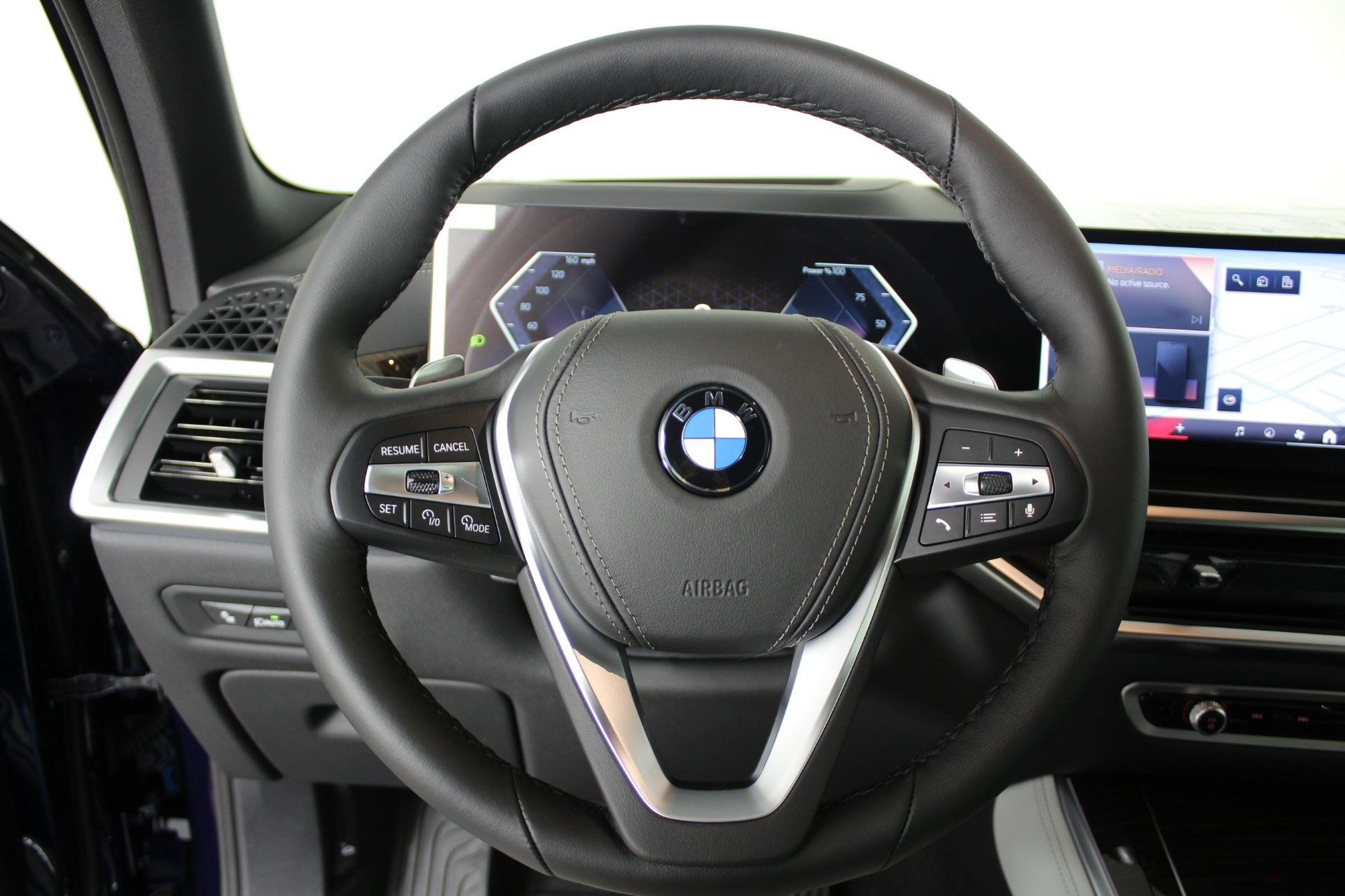Used 2026 BMW X5 sDrive40i w/ Climate Comfort Package RWD image 14
