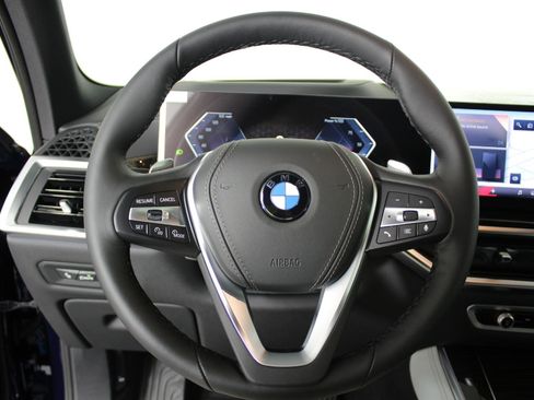 New 2026 BMW X5 sDrive40i w/ Climate Comfort Package image 14