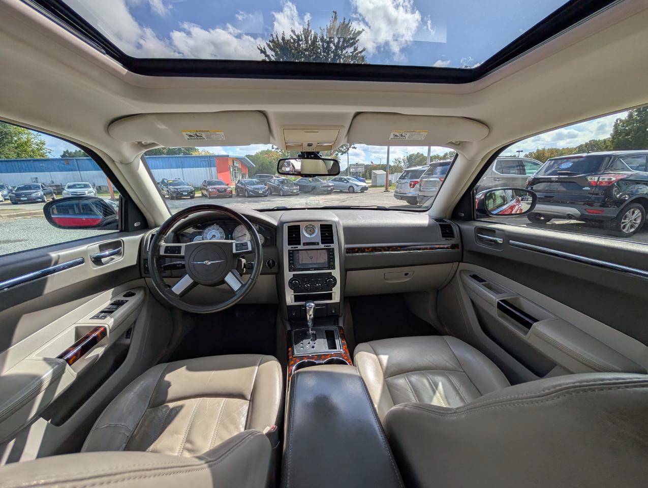 Used 2008 Chrysler 300 C RWD image 29