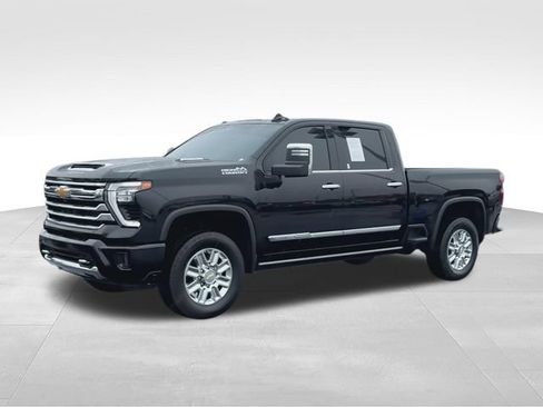 Used 2024 Chevrolet Silverado 2500 High Country AWD/4WD image 4
