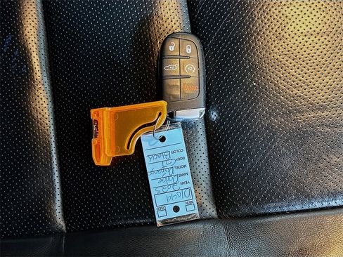 Used 2023 Dodge Durango GT image 37