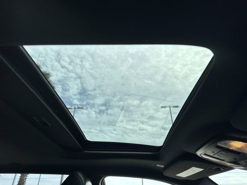 Used 2023 Dodge Durango GT image 11