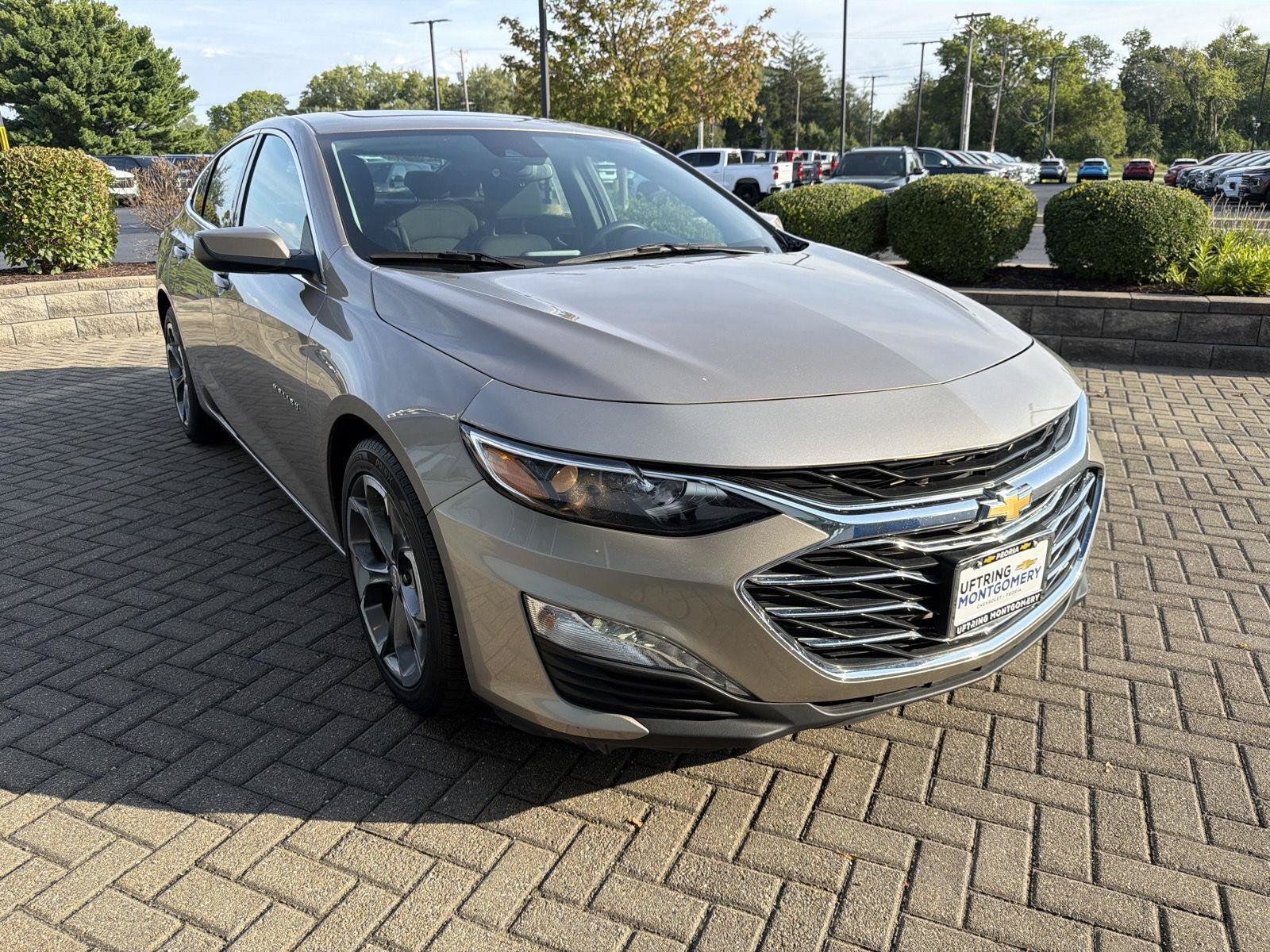 Used 2024 Chevrolet Malibu LT FWD image 7