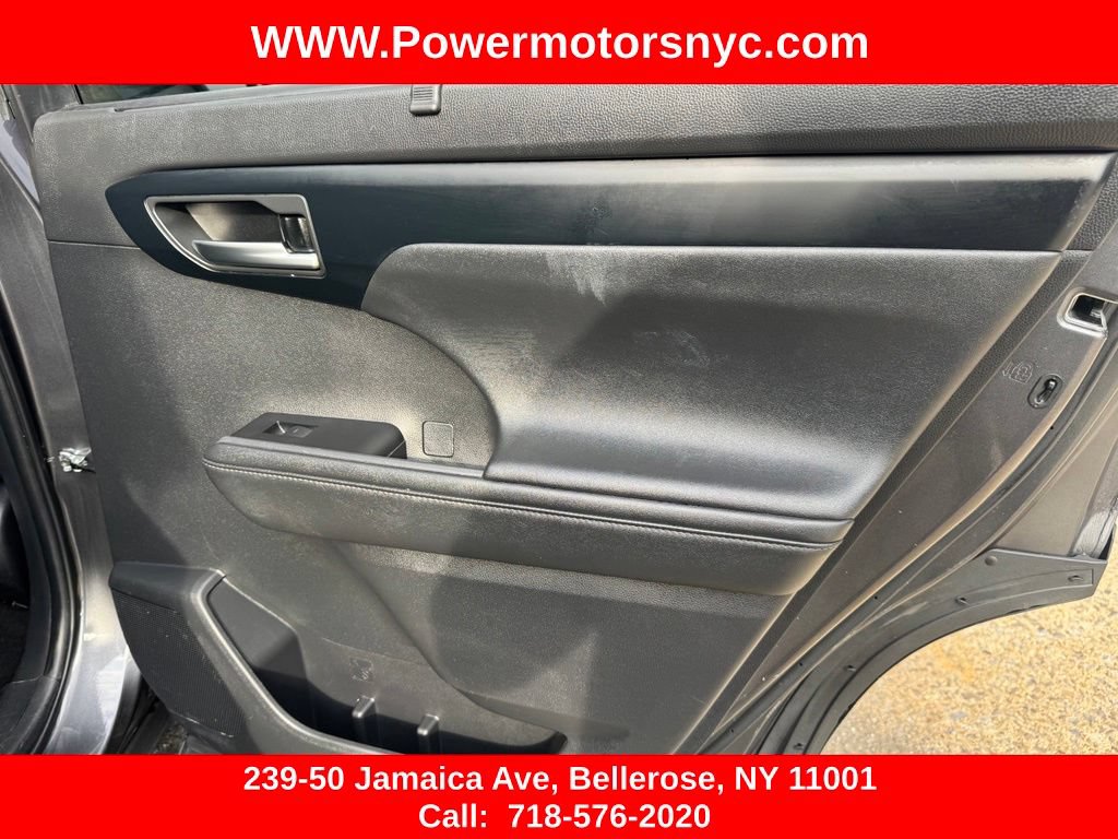 Used 2023 Toyota Highlander XSE AWD/4WD image 27