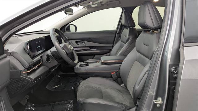 Used 2024 Nissan Ariya FWD image 14