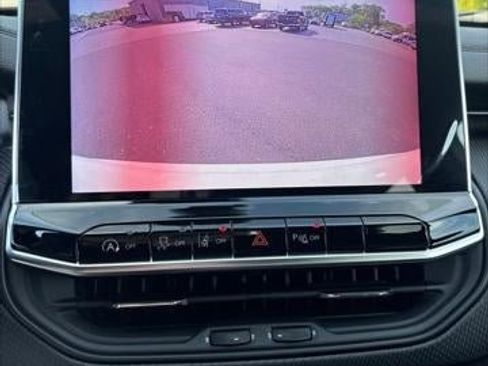 New 2026 Jeep Compass Limited image 36