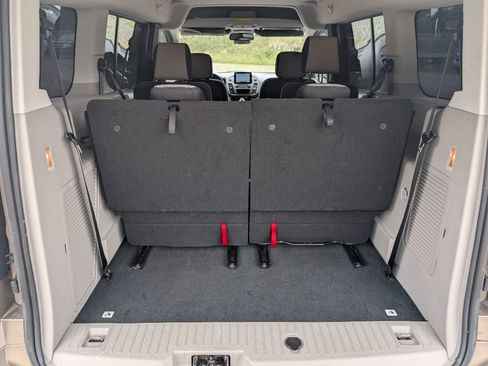 Used 2019 Ford Transit Connect XLT image 20