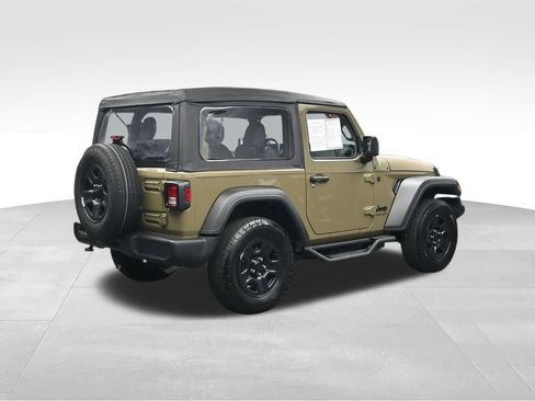 Used 2025 Jeep Wrangler Sport AWD/4WD image 5