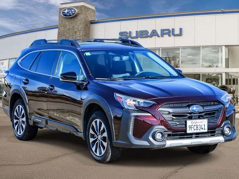 Used 2023 Subaru Outback Limited image 5
