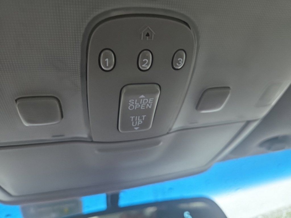 Used 2003 Lexus ES 330 w/ Premium Pkg FWD image 18
