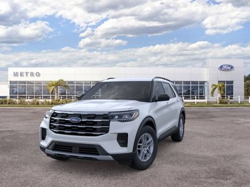 New 2026 Ford Explorer Active RWD image 4