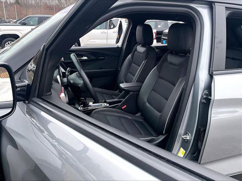 Used 2023 Chevrolet TrailBlazer RS w/ Convenience Package image 10