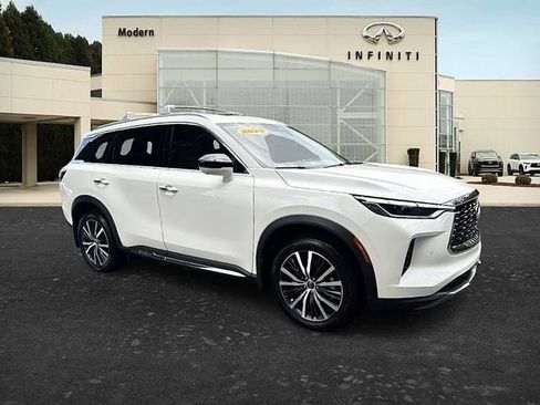 Certified 2025 INFINITI QX60 Sensory AWD/4WD image 2