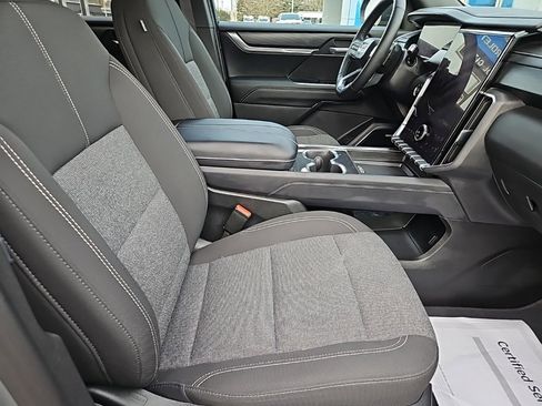 Used 2025 GMC Acadia Elevation image 24