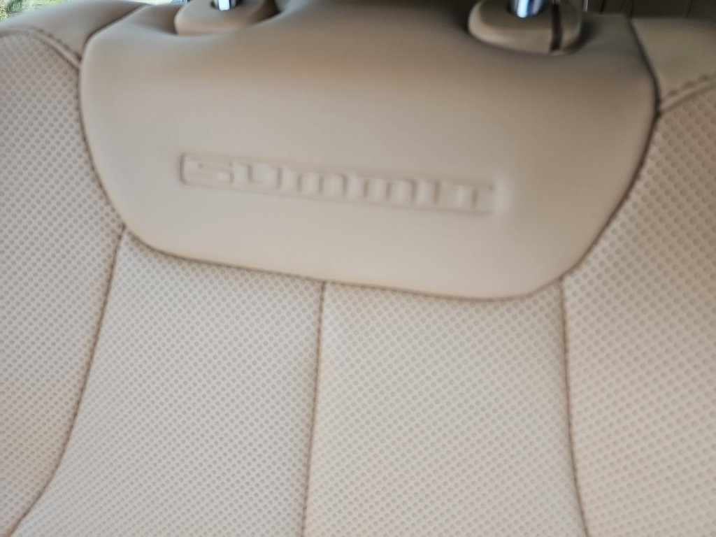 Certified 2024 Jeep Grand Cherokee L Summit AWD/4WD image 48