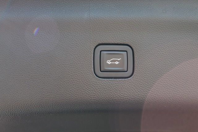 Used 2023 Buick Enclave Essence w/ Experience Buick Package AWD/4WD image 30