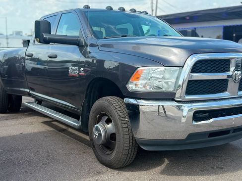 Used 2018 RAM 3500 Tradesman w/ Chrome Appearance Group AWD/4WD image 5