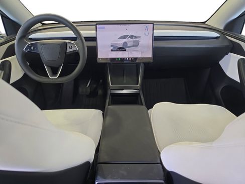 Used 2026 Tesla Model Y Long Range AWD/4WD image 13