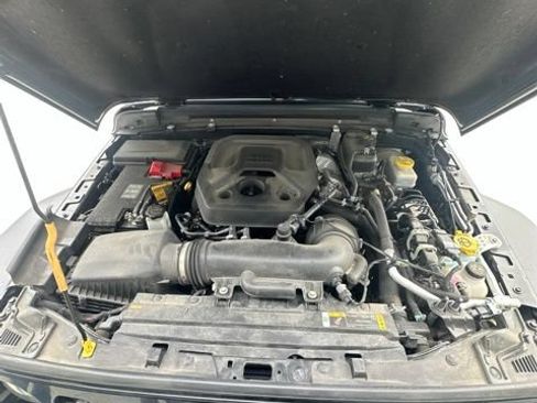 Used 2024 Jeep Wrangler Sport AWD/4WD image 13