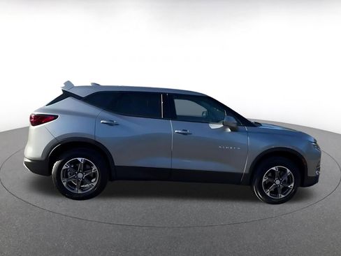Used 2025 Chevrolet Blazer LT FWD image 15