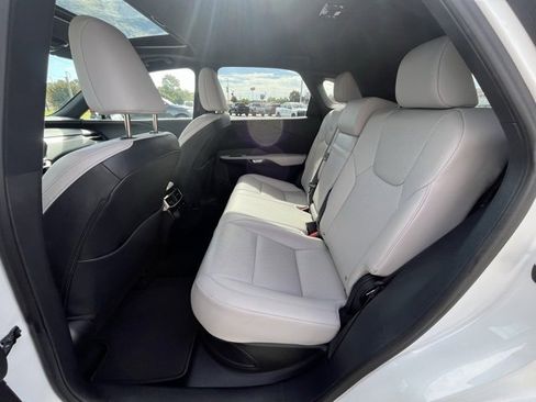 Used 2024 Lexus RX 350 image 9