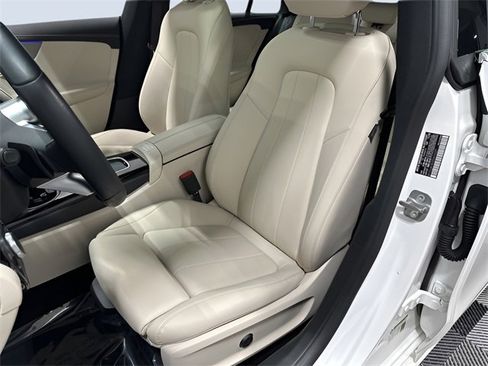 Used 2024 Mercedes-Benz CLA 250 4MATIC image 26