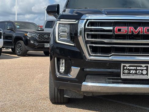Used 2023 GMC Yukon SLT AWD/4WD image 8