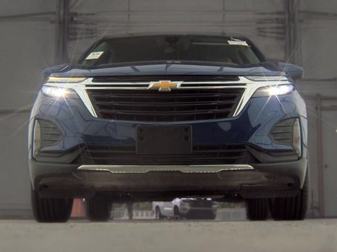 Used 2022 Chevrolet Equinox LT FWD image 3
