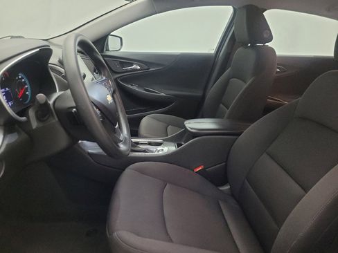 Used 2023 Chevrolet Malibu LT FWD image 17