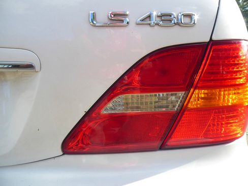 Used 2001 Lexus LS 430 image 23